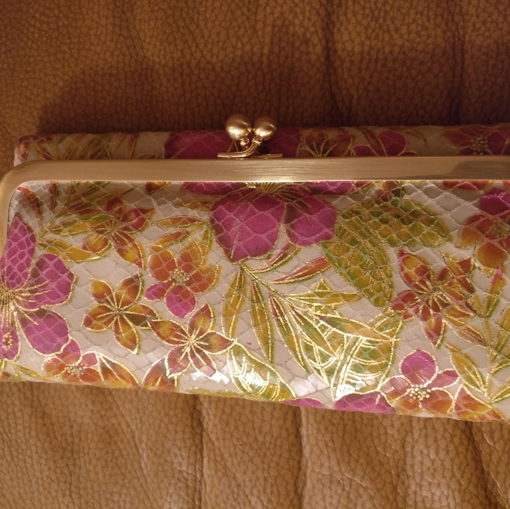 Hobo Top Grain Leather Floral  Wallet NWOT
